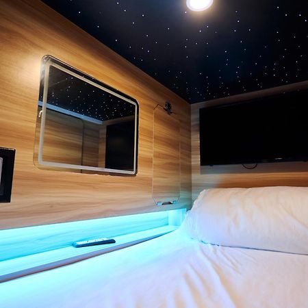 Pod Hotel Montreal Bagian luar foto